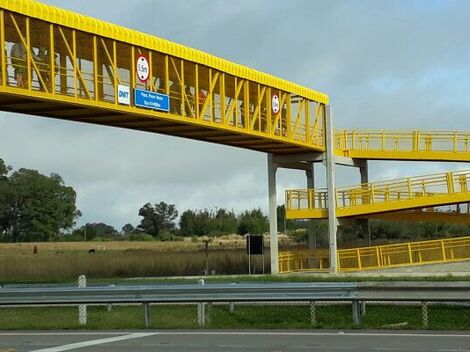 Projetos de Plataforma Metálica no Aeroporto